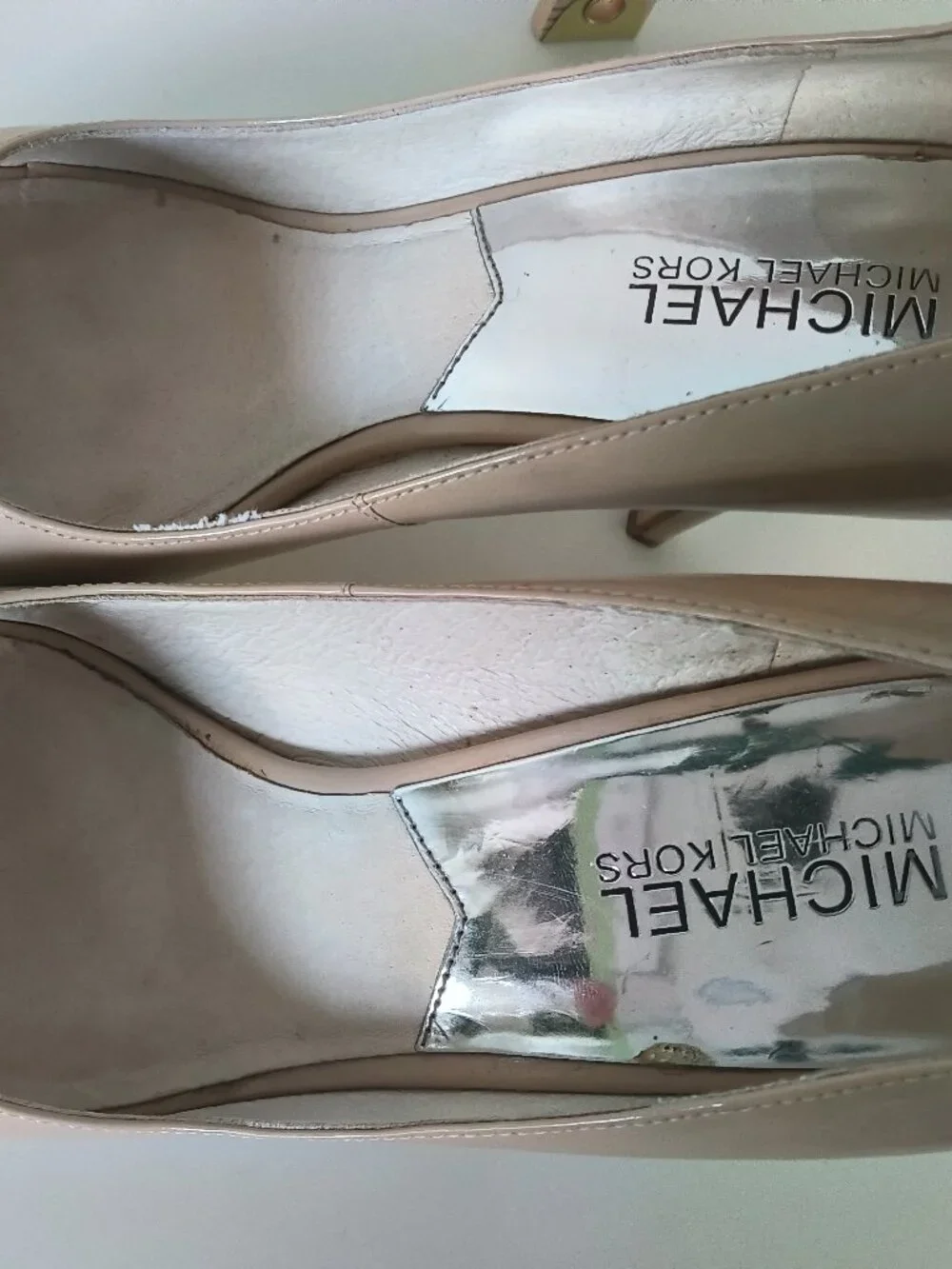 Michael Michael Kors platform pumps soze 7M